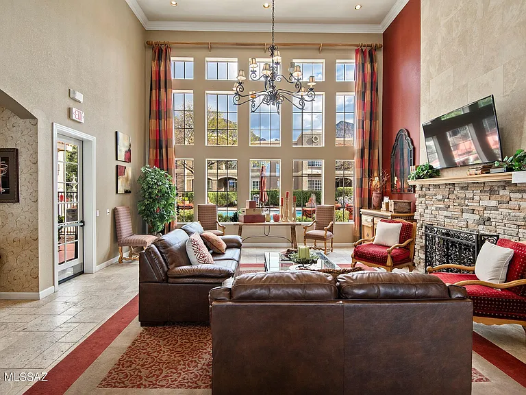 1500 E Pusch Wilderness Dr #13105 — Photo 25