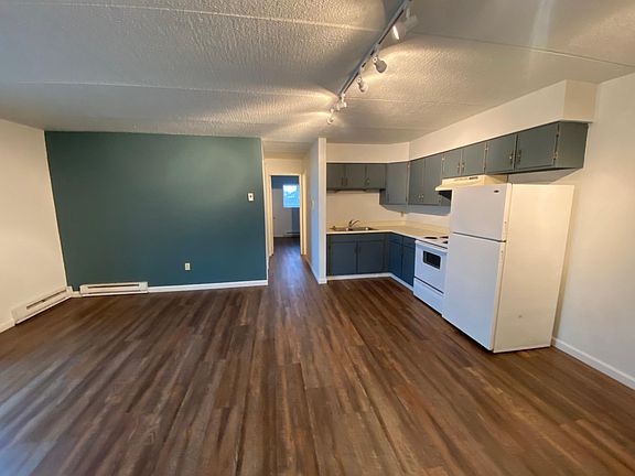 2nd image of 12 Shore Dr #12