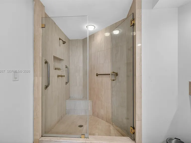 3000 Island Blvd #2305 — Photo 30