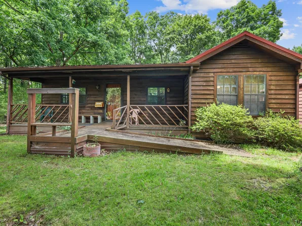 1991 Millers Chapel Rd, Charlotte, TN 37036