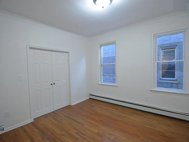 241 Randolph Ave #2 — Photo 8