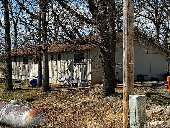 4th image of 136 Apts Kimberling City Center Lane