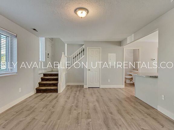 5th image of 1731 Garden Dr