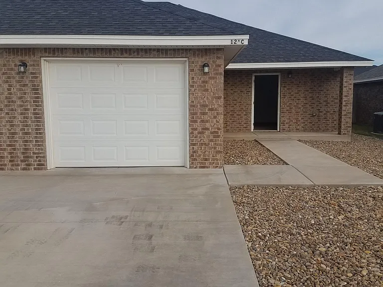 121 Limestone #C — Photo 19
