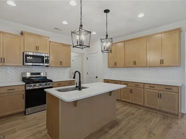 3534 Townland Cir, Clemmons, NC 27012