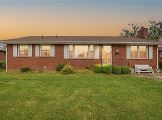 23 Prince George Dr, Hampton, VA 23669