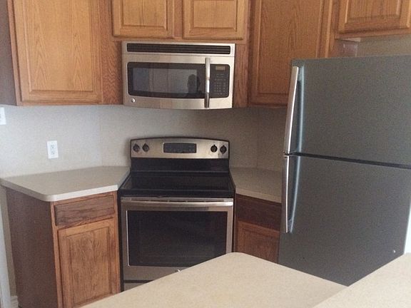 9223_kitchen_05142015