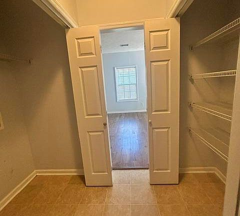 5th image of 277 Kemper Downs Dr