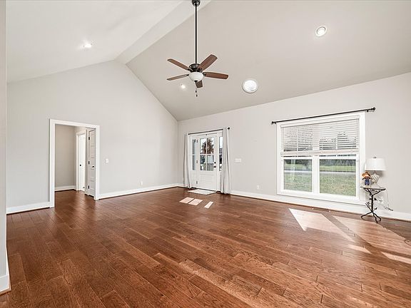 2nd image of 408 Hillary Ct
