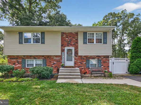 639 Cedar Dr, Pasadena, MD 21122