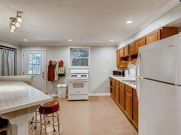 Basement studio suite kitchenette.