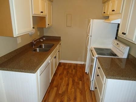 2nd image of 2700 Dale St N #213