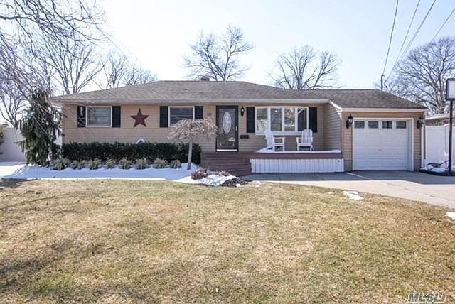 1st image of 55 Lynda Dr