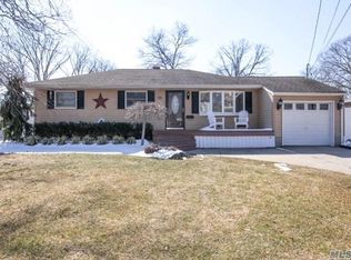 55 Lynda Dr, Ronkonkoma, NY 11779