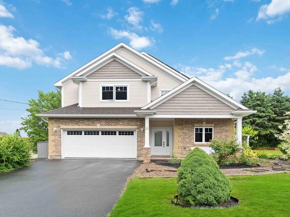 23 Grandview Dr, Wolfville, NS B4P 1W7