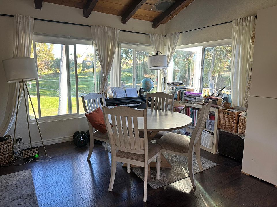 Bright unit overlooking the park