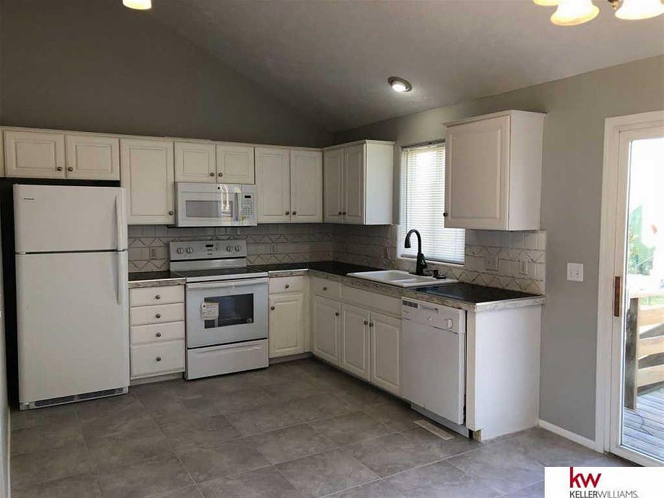 1st image of 6606 N 115th St