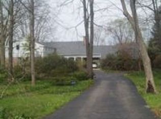 17982 Elliott Dr, Chagrin Falls, OH 44023