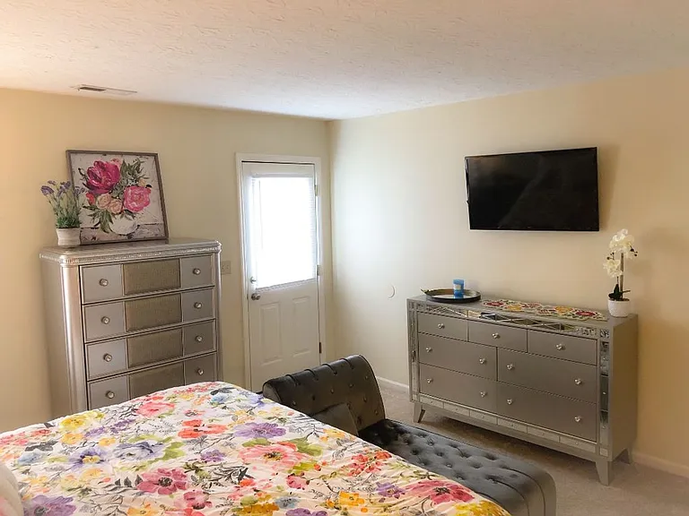 142 Overbrook Dr — Photo 8