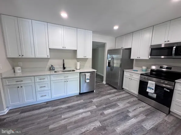 1512 Winterberry Dr, Arnold, MD 21012