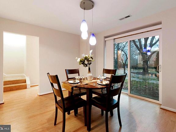 2nd image of 3706 Persimmon Cir