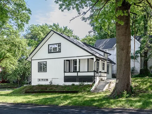 601 S 7th St, Leavenworth, KS 66048