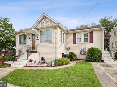 129 Bartram Ave, Essington, PA, 19029
