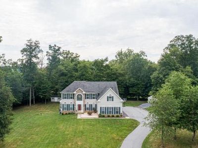 492 Crusader Dr, Sykesville, MD, 21784