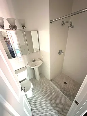 Rented by Smart City Real Estate LLC | media 7