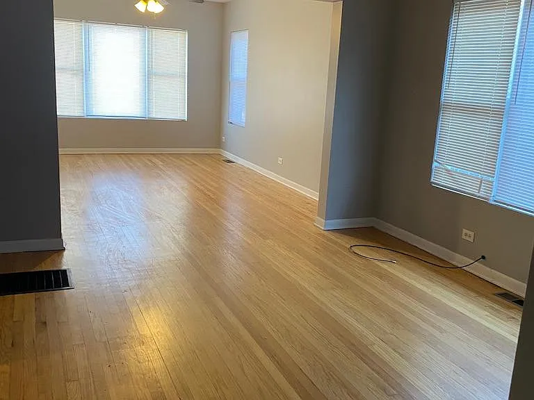 1736 N Laramie Ave — Photo 17
