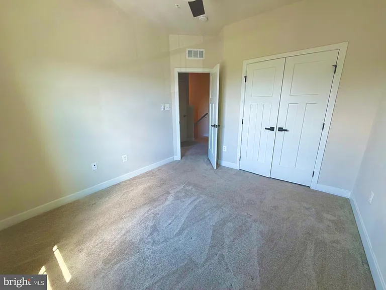 6029 Goshawk St — Photo 9