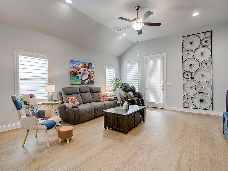 2629 Longhorn Ranch Ct — Photo 9