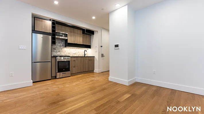 Rented by Nooklyn NYC LLC | media 50