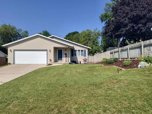 1614 South 11th STREET, Manitowoc, WI 54220