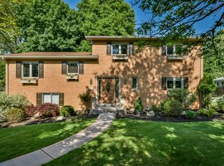 9219 Highmeadow Rd, Allison Park, PA 15101