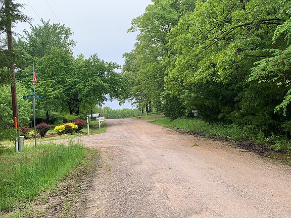 5th image of N Diamond Blvd