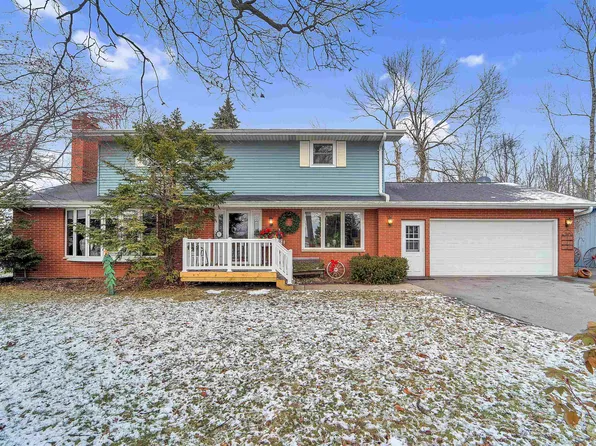 W176 County Rd S, Kaukauna, WI 54130