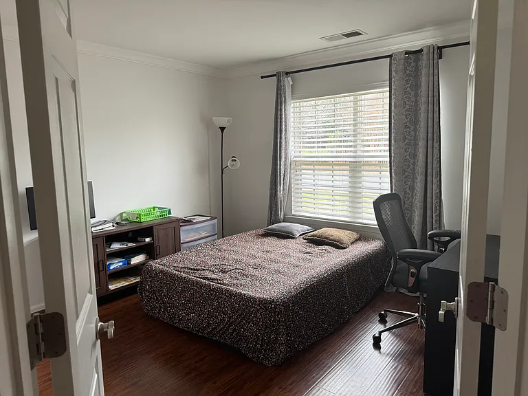 9327 Bellegarde Dr — Photo 32