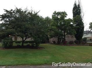 5171 Provincial Dr, Bloomfield Hills, MI 48302