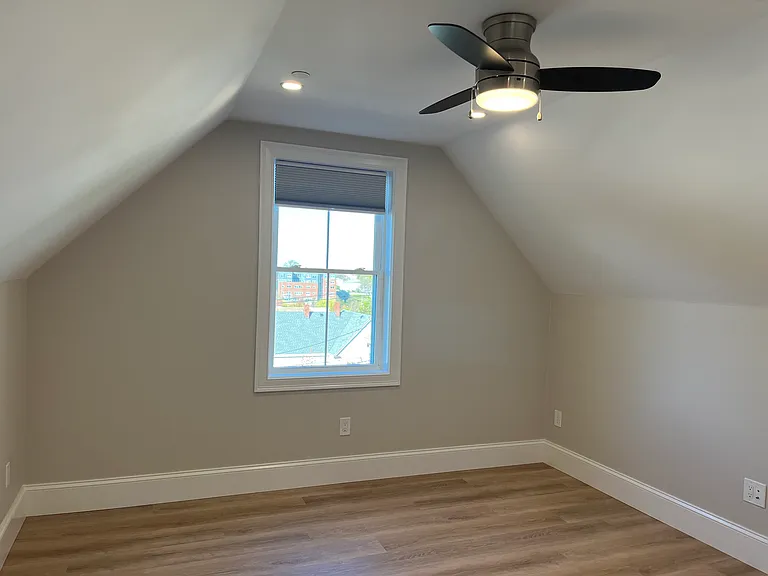 55-57 Reed Ave #3 — Photo 34
