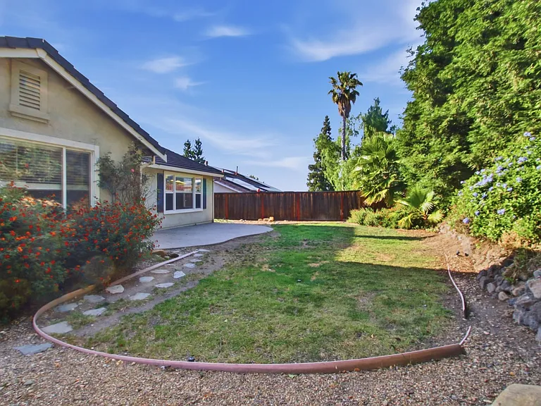 5135 Tehachapi Way — Photo 30