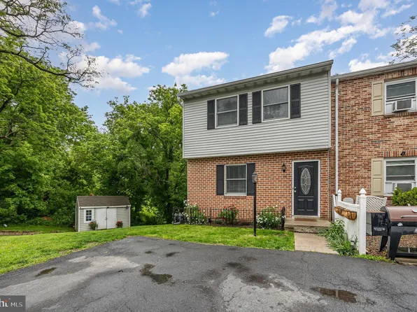 48 Ashford Dr, Enola, PA 17025