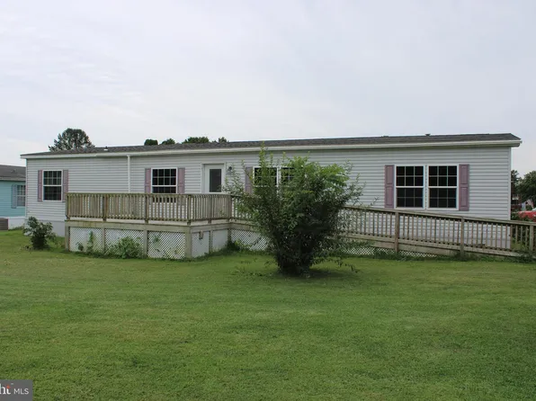 18 Bashore St #18, Bethel, PA 19507