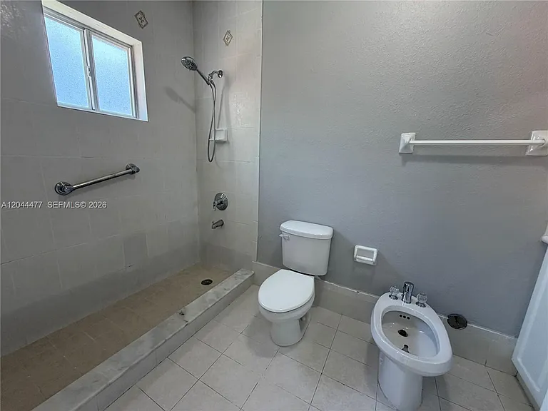 7753 NW 201st Ter — Photo 31