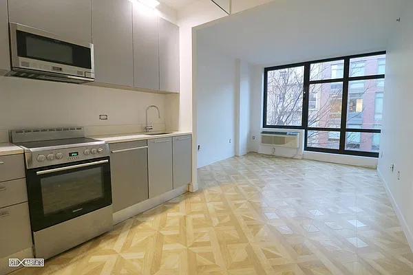 Rented by Citi Habitats | media 9