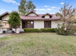 204 E Clara St, Hooker, OK 73945
