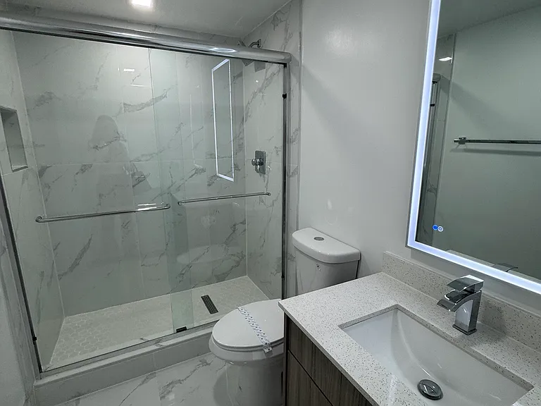 110 SW 13th St #807 — Photo 4