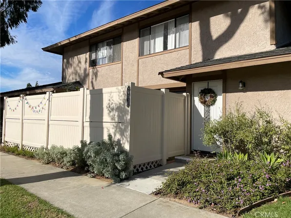 28737 Conejo View Dr, Agoura Hills, CA 91301