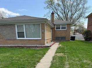 1029 Riverview Dr, South Holland, IL 60473
