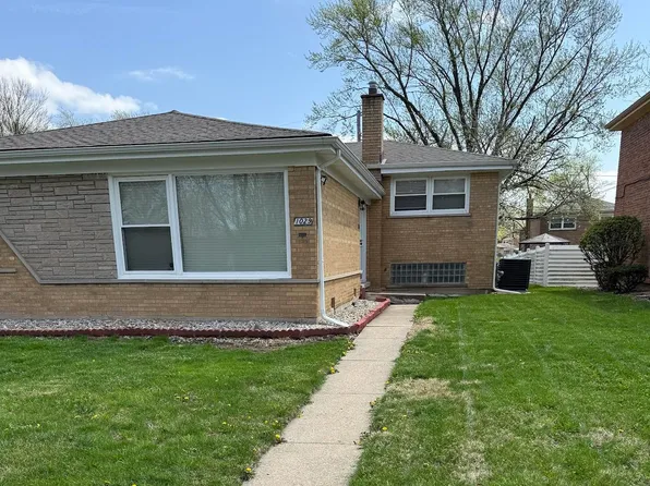 1029 Riverview Dr, South Holland, IL 60473